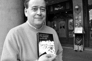 Encuentro literario con Javier Abasolo