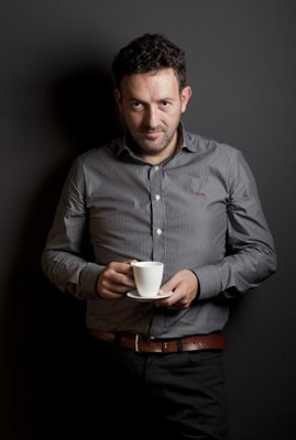 Charla de Mikel Santiago en la sede de ALEA